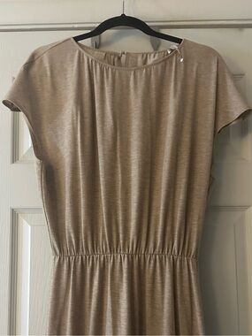Wayf Neutral-Tone Cap Sleeve Midi Dress - Beige